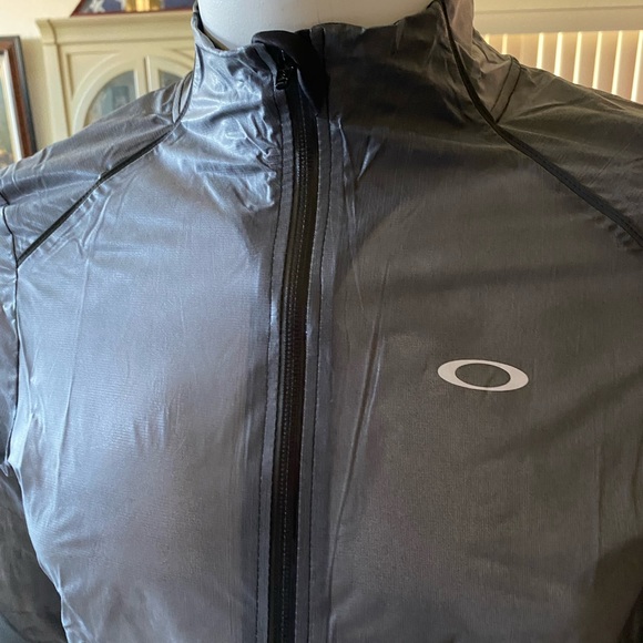 New Oakley Jawbreaker cycling jacket size large - Picture 4 of 5